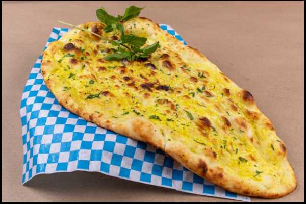 CHEESE GARLIC NAAN