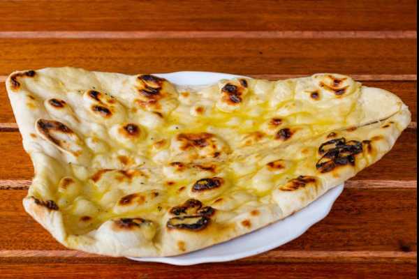 BUTTER NAAN